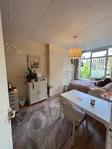 16m2 Chambre à louer pour 595€/mois à Doctor de Visserstraat, Rotterdam