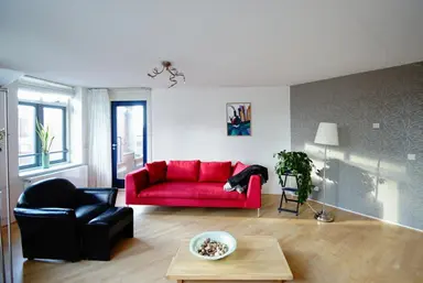 77m2 flat te huur voor 2150€/maand in Muzenplein 72, The Hague