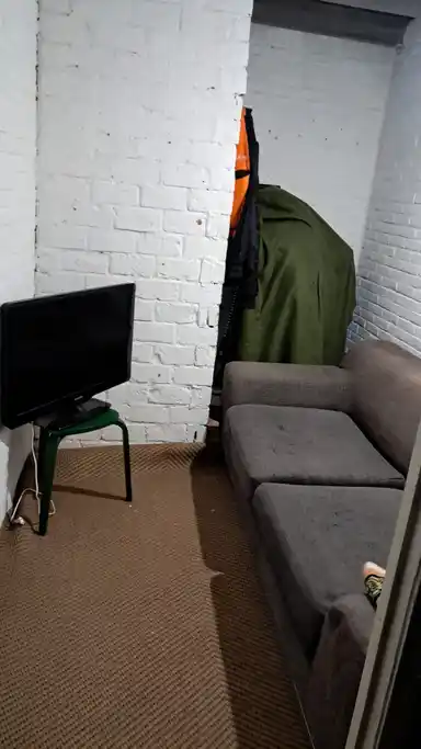 80m2 room to rent for 700€/month in Uiterwaardenstraat, Amsterdam