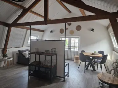 65m2 Appartement te huur voor 1640€/maand in Hoge Rijndijk 85, Zoeterwoude