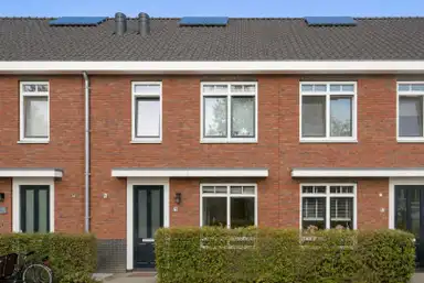 123m2 house to rent for 1425€/month in Middenwillenseweg 79, Gouda