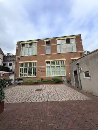 58m2 apartment to rent for 1150€/month in Tweebaksmarkt, Leeuwarden