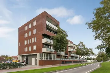 87m2 apartment to rent for 2195€/month in Pluvierhof, Hellevoetsluis