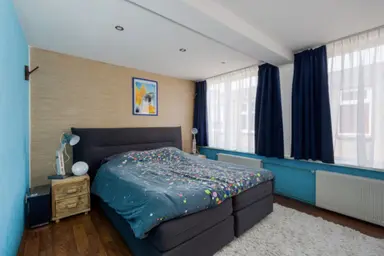 89m2 maison à louer pour 2300€/mois à Tollensstraat, Leiden