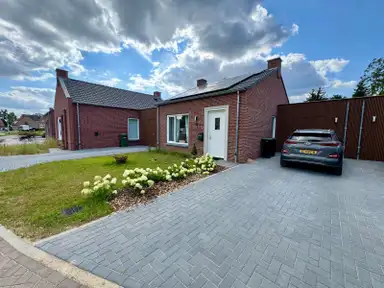 90m2 huis te huur voor 1500€/maand in Vluchtpadenhof, Buggenum