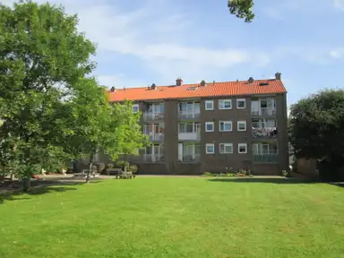 50m2 Flat zur Miete für 713.02€/Monat in Serooskerkestraat 25, Krommenie
