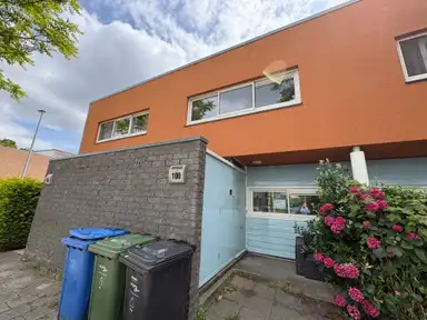 101m2 maison à louer pour 1399€/mois à Pieter Klapwijkstraat 100, Rotterdam