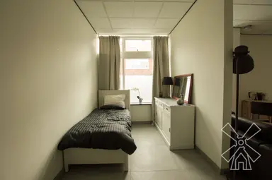 28m2 studio to rent for 1868€/month in Schlegelstraat, The Hague