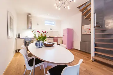 105m2 maison à louer pour 3650€/mois à Binnen Oranjestraat 1, Amsterdam