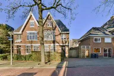 180m2 house to rent for 5500€/month in Badlaan 2, Amstelveen
