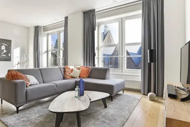135m2 apartment to rent for 3250€/month in Torenstraat 17, The Hague