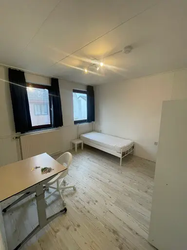 12m2 Zimmer zur Miete für 615€/Monat in Willemstraat, Heerlen