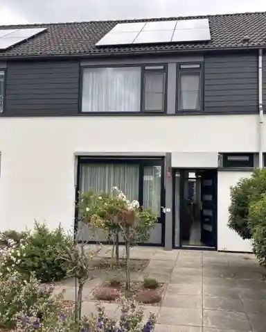 97m2 house to rent for 932.93€/month in Baarzenstraat 71, Vught