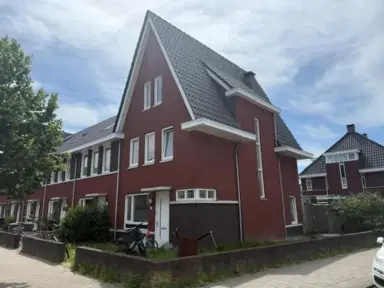 76m2 house to rent for 1585€/month in Kruilier, Moerkapelle