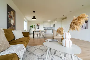 108m2 Appartement à louer pour 1600€/mois à Fonteinkruid 29, Zwolle