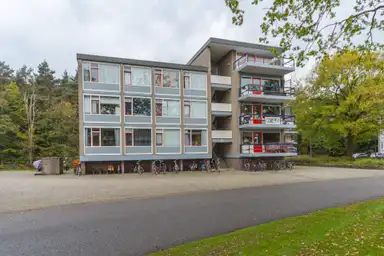 10m2 Chambre à louer pour 263.91€/mois à Calslaan 9-401, Enschede