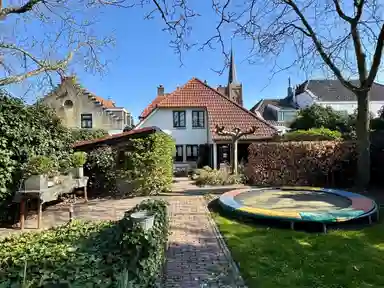 208m2 Haus zur Miete für 2750€/Monat in Grootestraat, Batenburg