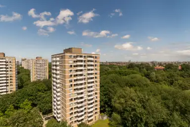 98m2 apartment to rent for 3250€/month in Nachtwachtlaan, Amsterdam