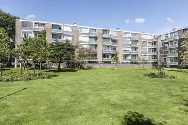 77m2 apartment to rent for 1233€/month in Van Leeuwenstraat 160, Voorburg