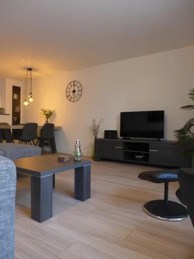 83m2 apartment to rent for 1750€/month in Plantsoenstraat, Purmerend