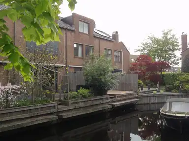 157m2 Casa in affitto per 2650€/mese a Domela Nieuwenhuislaan 5, Leiden