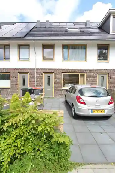 142m2 house to rent for 2500€/month in Clara Egginklaan 22, Uithoorn
