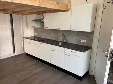 35m2 room to rent for 996€/month in van Oldenbarneveltstraat, Nijmegen