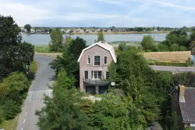 226m2 house to rent for 1250€/month in Sluis 51, Groot-Ammers