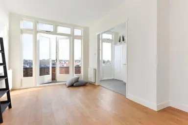 85m2 Appartement à louer pour 900€/mois à Soestdijksekade 401, The Hague