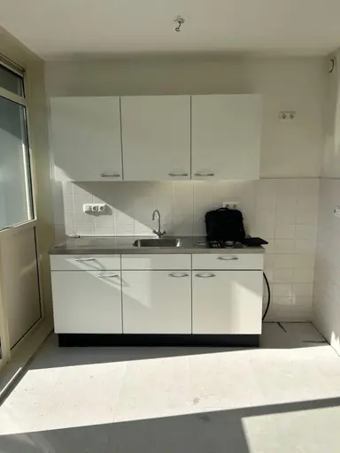 49m2 Appartement te huur voor 950€/maand in Leendert Valstarhof 12-1, Amsterdam