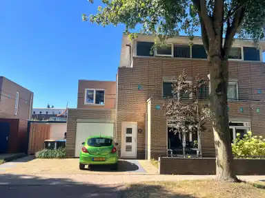 190m2 house to rent for 2450€/month in Wolfsbossingel, Beuningen