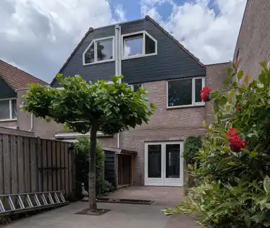 122m2 Casa in affitto per 2250€/mese a Klingelbeek, Ede