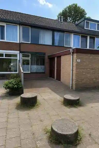 132m2 house to rent for 932.93€/month in De Morinel 384, Dronten