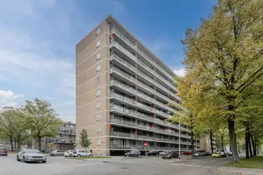 74m2 Appartement à louer pour 1083€/mois à Postelse Hoeflaan 286, Tilburg