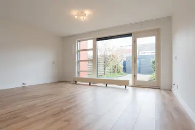 125m2 maison à louer pour 2400€/mois à Saltholm 1, Zaandam