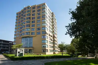 116m2 Appartement à louer pour 1655€/mois à Loosduinse Uitleg 192, The Hague