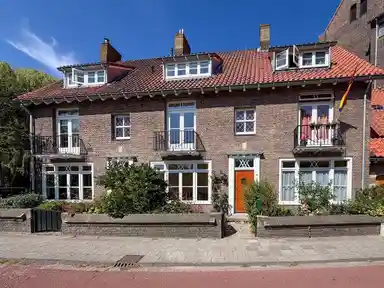 183m2 huis te huur voor 2950€/maand in Kinderhuissingel, Haarlem