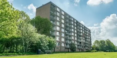 82m2 Appartement à louer pour 1100€/mois à Schubertlaan 15, Leiden