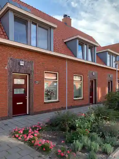 84m2 maison à louer pour 932.93€/mois à Nieuwe Duinstraat 36, Noordwijk