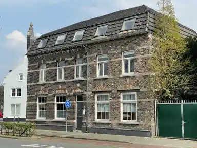 18m2 Zimmer zur Miete für 699€/Monat in Meerssenerweg 35, Maastricht