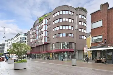 112m2 Appartamento in affitto per 2700€/mese a Raamstraat, The Hague