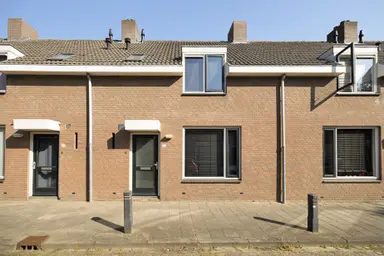 m2 house to rent for 932.93€/month in Langenoordstraat 22, Zevenbergen