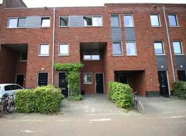 131m2 house to rent for 1950€/month in Sint Maartenstraat, Groningen