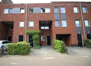 131m2 house to rent for 1950€/month in Sint Maartenstraat, Groningen