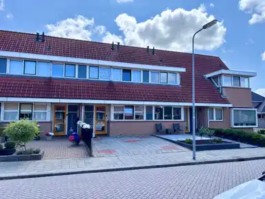 m2 house to rent for 764.1€/month in Het Dek 22, Urk