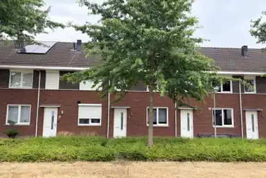 108m2 huis te huur voor 1250€/maand in Rabouw 8, Helden