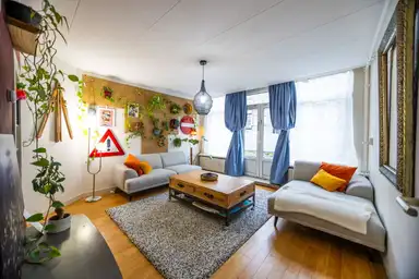54m2 Kamer te huur voor 1400€/maand in Anna van Burenstraat, Amsterdam