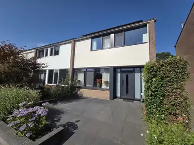 139m2 huis te huur voor 1495€/maand in Laan van het Kwekebos 425, Emmen