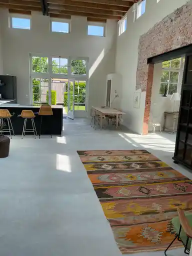 m2 studio to rent for 3000€/month in Nassaulaan 30, Bergen