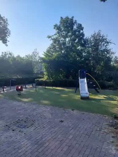 122m2 house to rent for 1229€/month in De Geitenkamp, Nieuwkoop